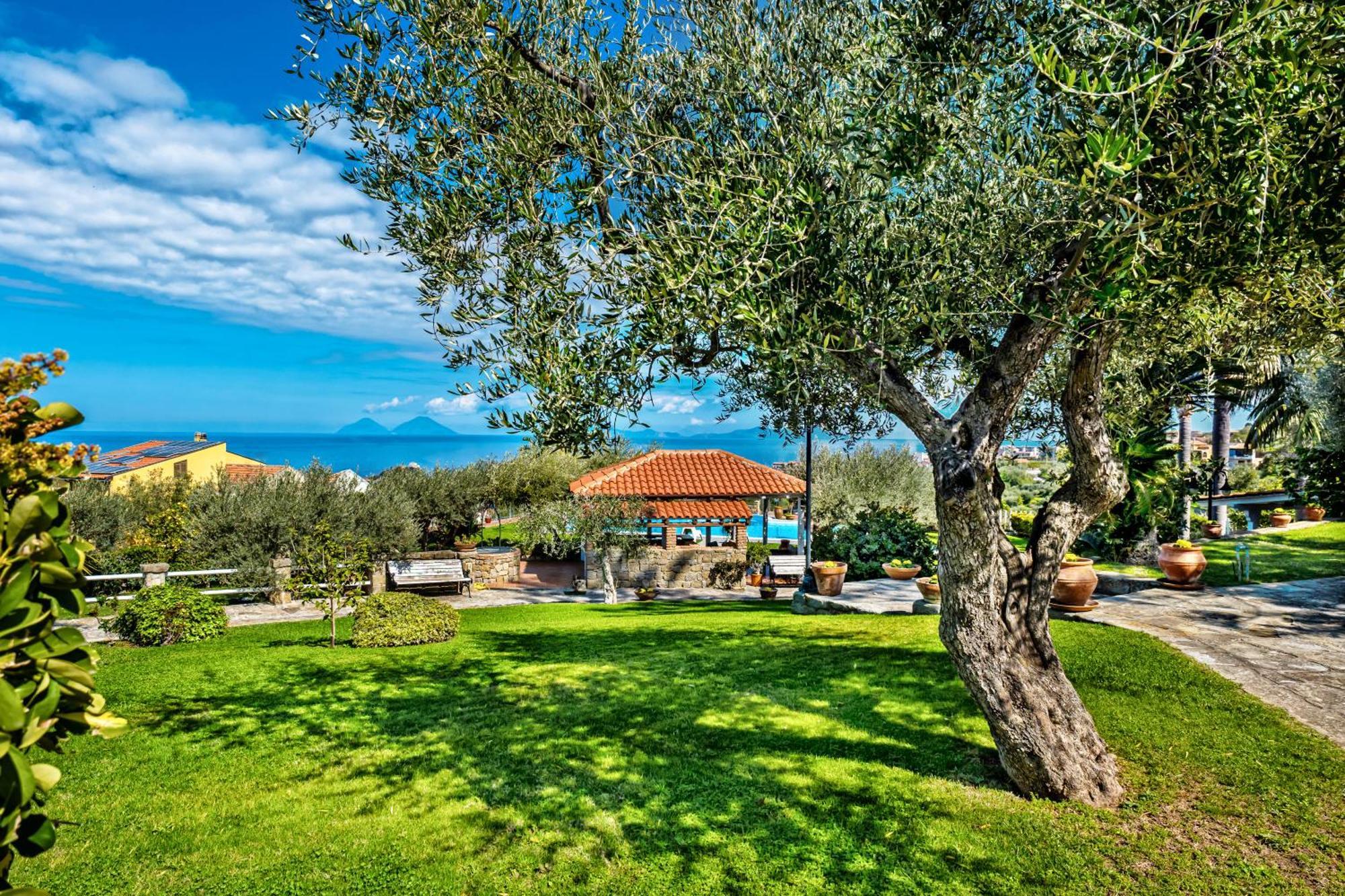 B&B Villa Bency Capo dʼOrlando Екстериор снимка