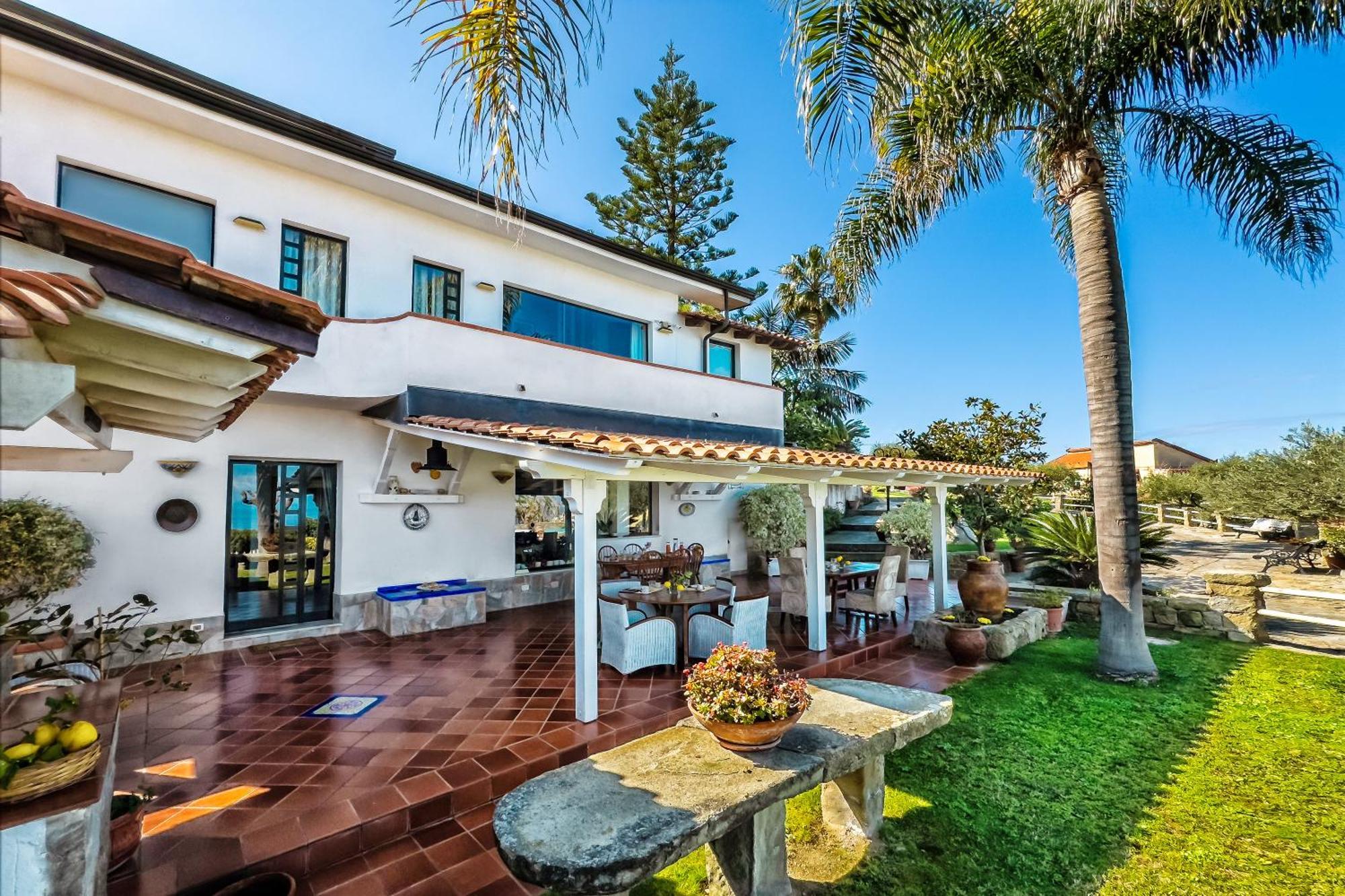 B&B Villa Bency Capo dʼOrlando Екстериор снимка
