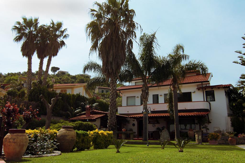 B&B Villa Bency Capo dʼOrlando Екстериор снимка