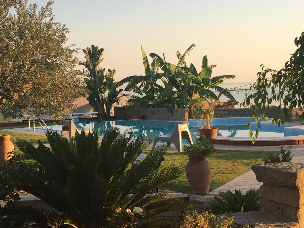 B&B Villa Bency Capo dʼOrlando Екстериор снимка
